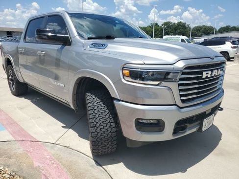 Used 2025 RAM 1500 Laramie w/ Laramie Southwest Edition AWD/4WD image 6
