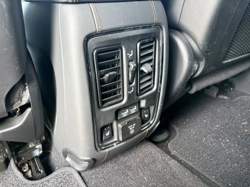 Used 2020 Jeep Grand Cherokee Summit AWD/4WD image 20