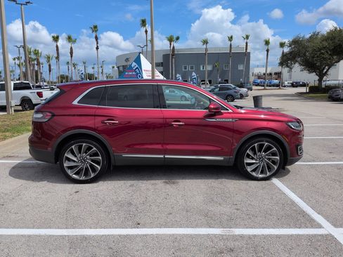 Used 2019 Lincoln Nautilus Reserve w/ Ultimate Package FWD image 3