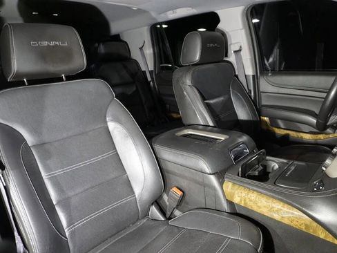Used 2017 GMC Yukon Denali w/ Open Road Package AWD/4WD image 22