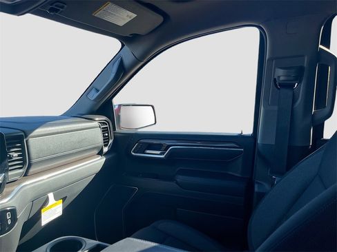 Used 2025 Chevrolet Silverado 1500 LT image 24