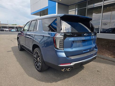Used 2026 Chevrolet Tahoe High Country AWD/4WD image 8