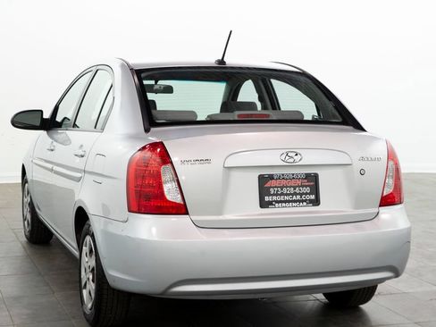 Used 2009 Hyundai Accent GLS w/ Popular Equipment Pkg 5 FWD image 9