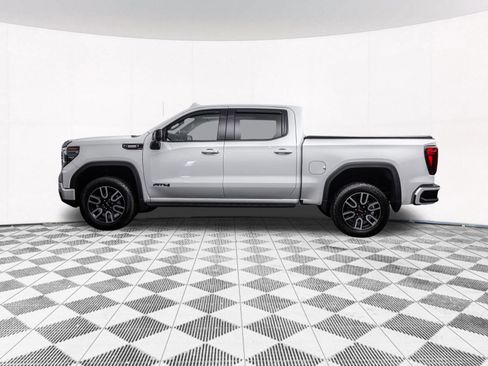 Used 2023 GMC Sierra 1500 AT4 w/ AT4 Premium Package AWD/4WD image 7