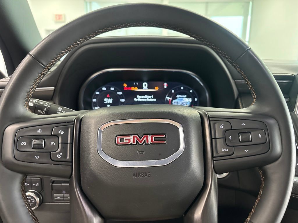 Used 2024 GMC Yukon AT4 w/ Technology Package AWD/4WD image 19