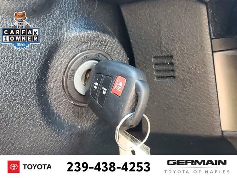 Used 2016 Toyota Tacoma SR image 32