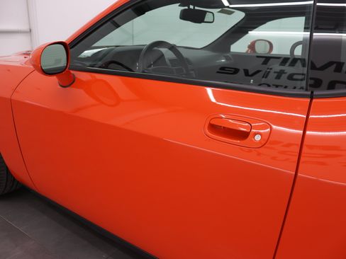 Used 2009 Dodge Challenger SRT8 w/ SRT Option Group II RWD image 32