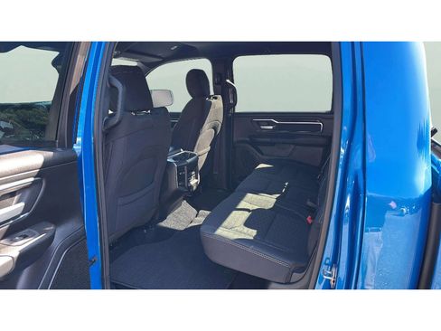 Used 2025 RAM 1500 Big Horn AWD/4WD image 11
