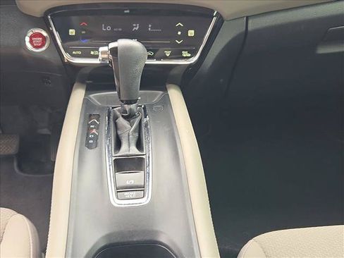 Used 2017 Honda HR-V EX image 13