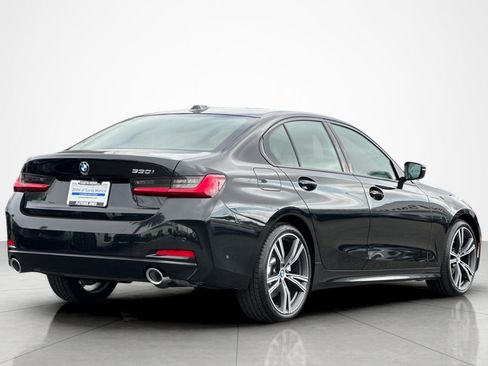 Used 2023 BMW 330i Sedan w/ Parking Assistance Package RWD image 5