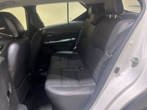 Used 2019 Nissan Kicks SR w/ SR Premium Package FWD image 22