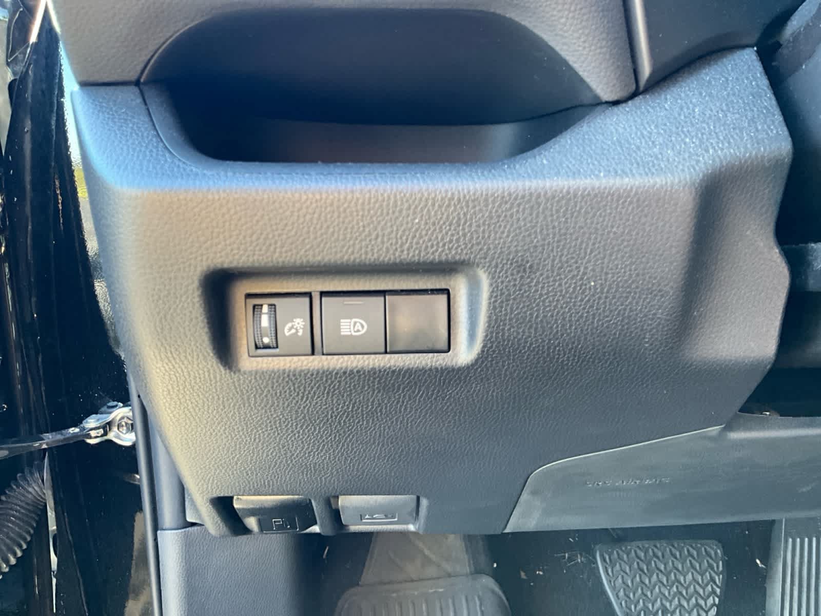 Used 2024 Toyota RAV4 LE AWD/4WD image 18