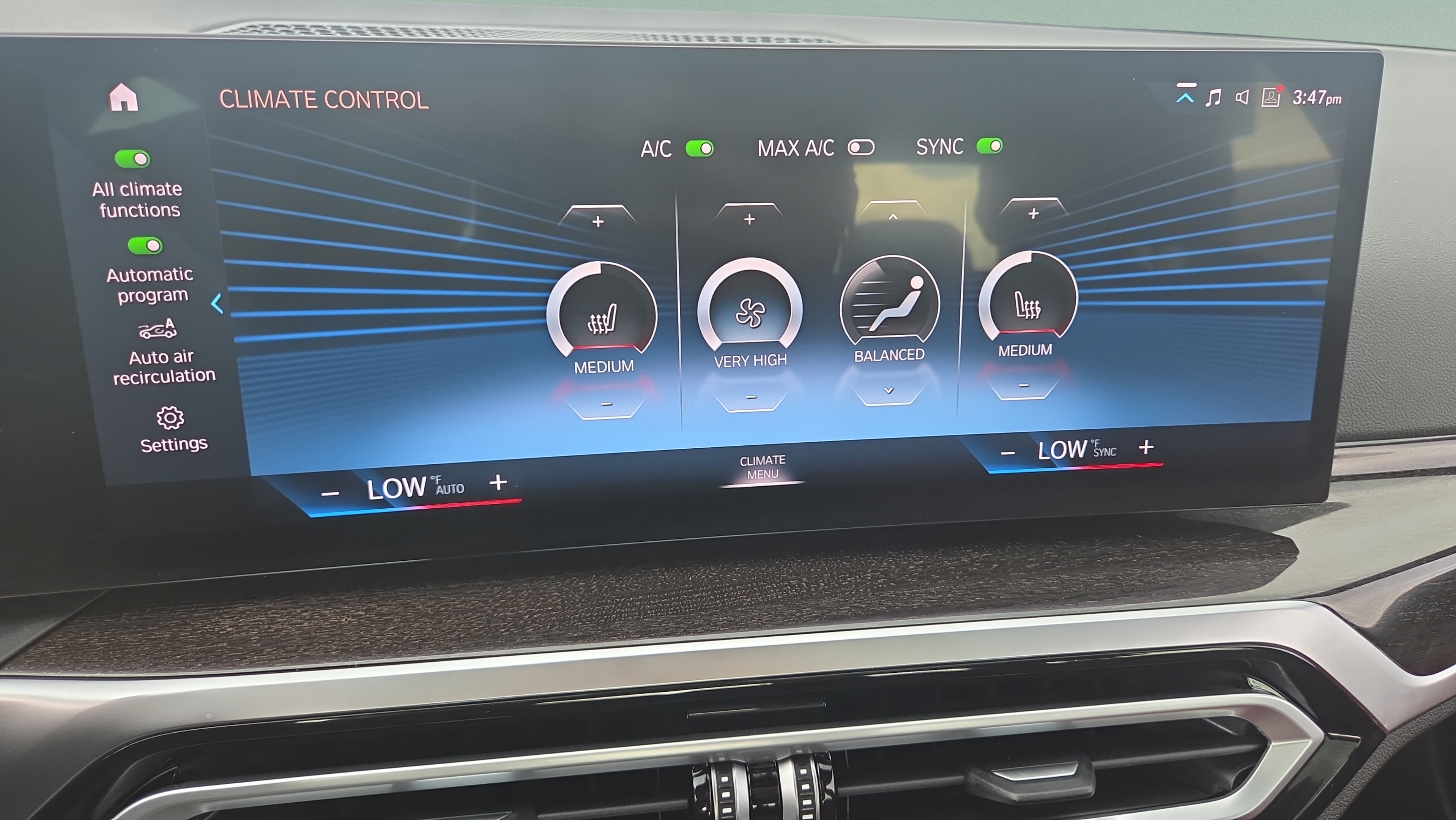 Certified 2024 BMW 330i Sedan w/ Premium Package RWD image 30