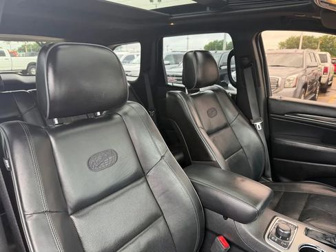 Used 2020 Jeep Grand Cherokee Overland AWD/4WD image 15