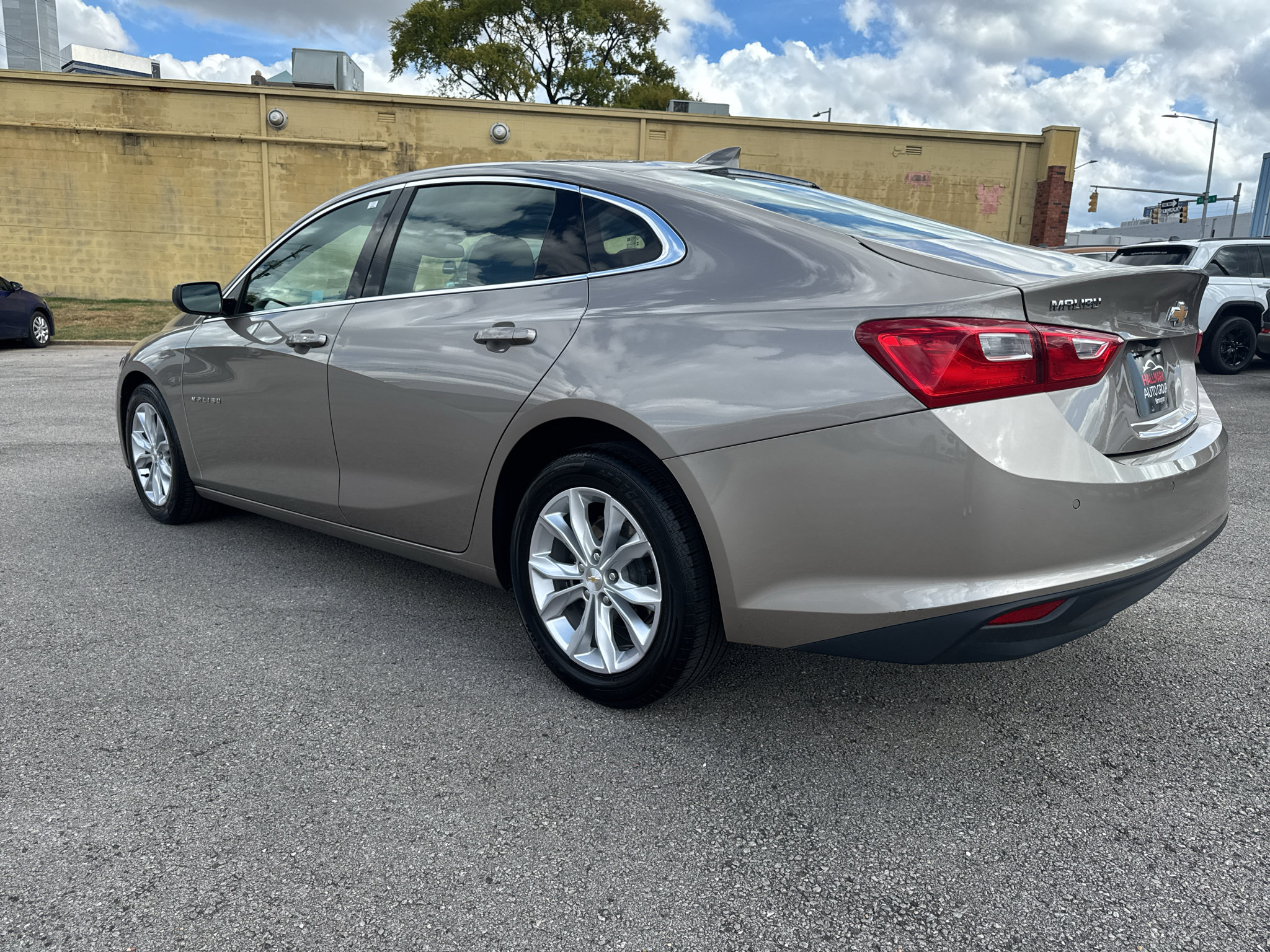 Used 2024 Chevrolet Malibu LT FWD image 6
