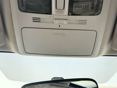 Used 2014 Subaru Forester 2.5i Limited image 22