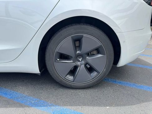 Used 2021 Tesla Model 3 Long Range AWD/4WD image 3