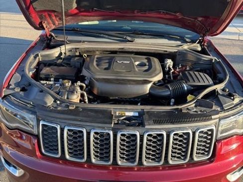 Used 2018 Jeep Grand Cherokee Limited image 9
