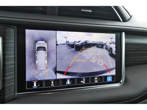 Used 2021 GMC Yukon Denali w/ Denali Premium Package image 22