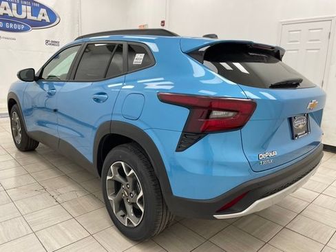 New 2026 Chevrolet Trax LT w/ Driver Confidence Package FWD image 17