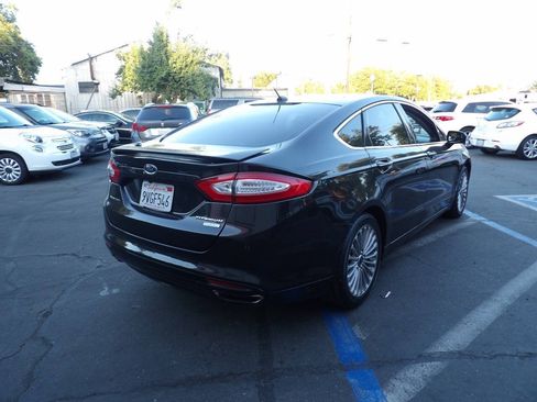 Used 2015 Ford Fusion Titanium FWD image 3