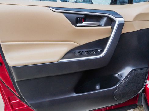 Used 2024 Toyota RAV4 XLE image 20