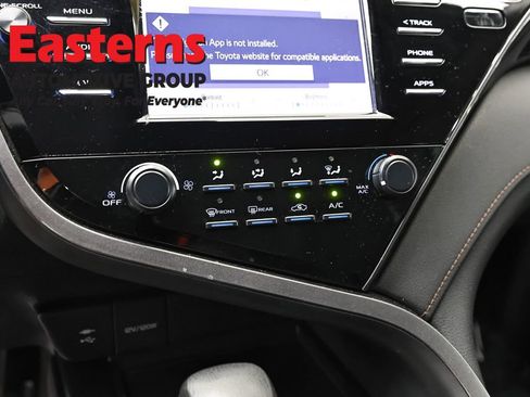 Used 2019 Toyota Camry LE FWD image 18