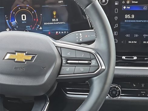 Used 2025 Chevrolet Equinox LT image 25