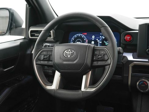 Used 2026 Toyota Tacoma TRD Off-Road AWD/4WD image 14