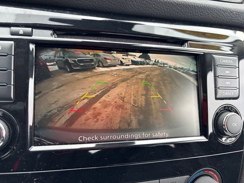 Used 2021 Nissan Rogue Sport S image 27