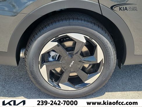 New 2026 Kia Sorento EX FWD image 9