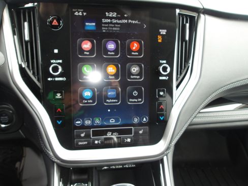 Used 2025 Subaru Outback Limited image 19