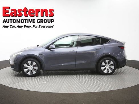Used 2022 Tesla Model Y Long Range AWD/4WD image 54