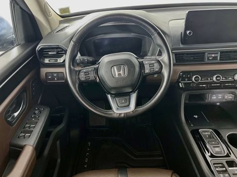 Certified 2023 Honda Pilot Elite image 26