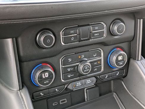 Used 2023 Chevrolet Tahoe LT w/ Luxury Package RWD image 15