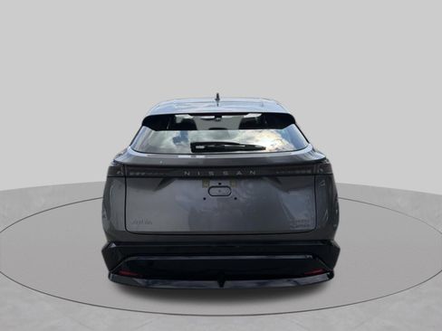 Used 2023 Nissan Ariya AWD image 4