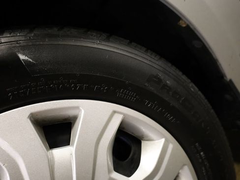 Used 2023 Ford Transit Connect XL image 27