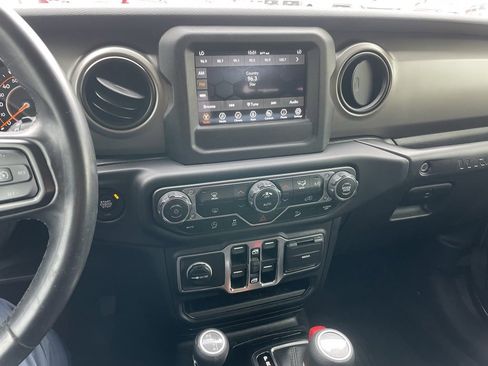 Used 2021 Jeep Wrangler Unlimited Sport image 10