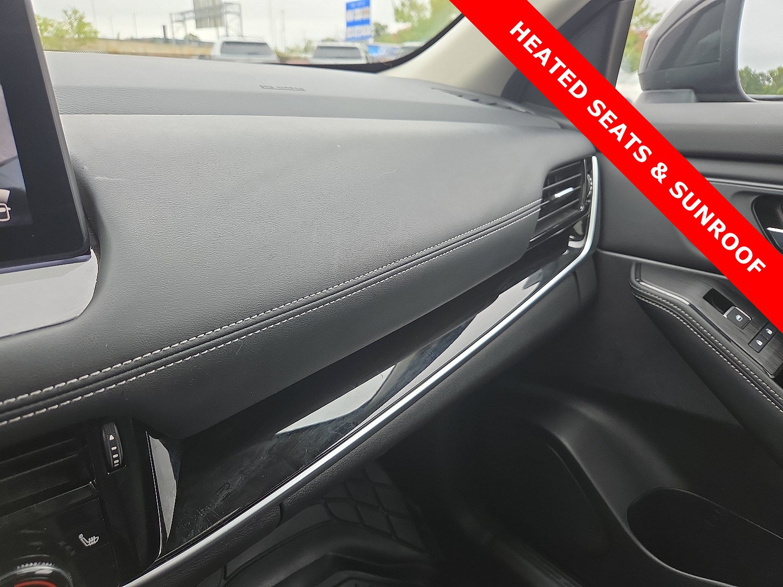 Used 2025 Nissan Rogue SL w/ Tech Package AWD/4WD image 22