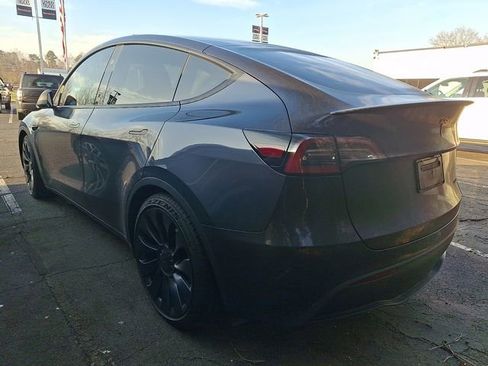 Used 2024 Tesla Model Y Performance image 6