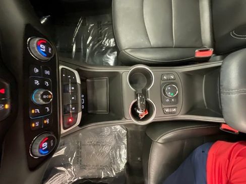 Used 2024 GMC Terrain SLT w/ Elevation Edition AWD/4WD image 21