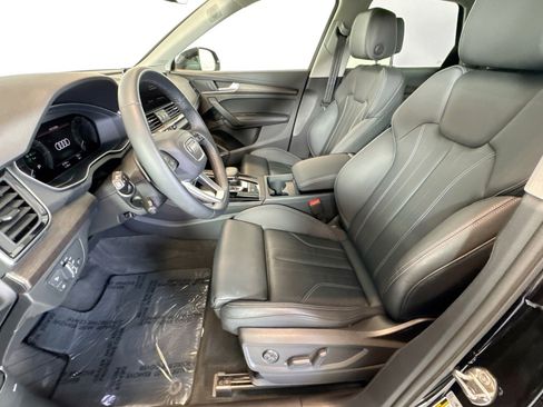 Used 2025 Audi Q5 e Premium Plus w/ Premium Plus Package AWD/4WD image 19