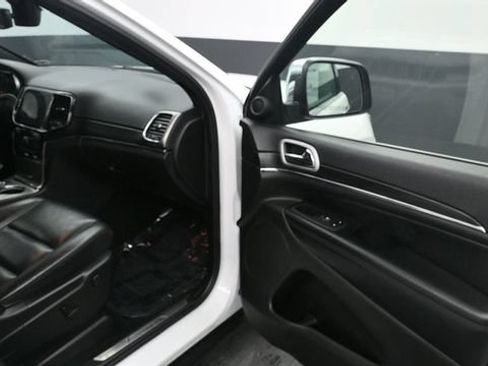 Used 2021 Jeep Grand Cherokee Limited AWD/4WD image 13