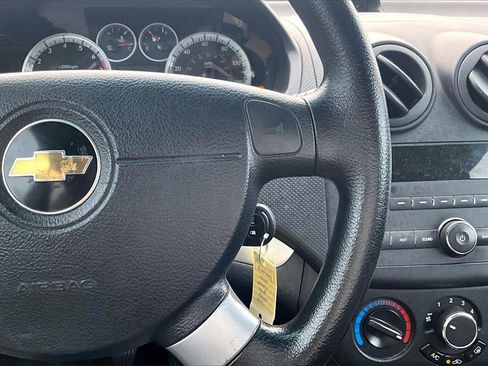 Used 2010 Chevrolet Aveo5 LS image 8