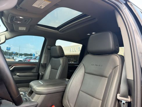 Used 2024 GMC Sierra 2500 Denali w/ Denali Reserve Package AWD/4WD image 27
