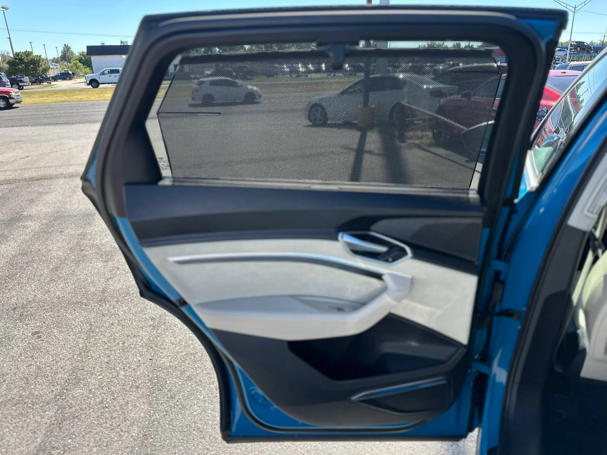 Used 2019 Audi e-tron Prestige AWD/4WD image 26