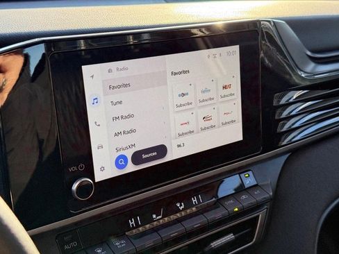 Used 2025 Toyota Camry LE image 23