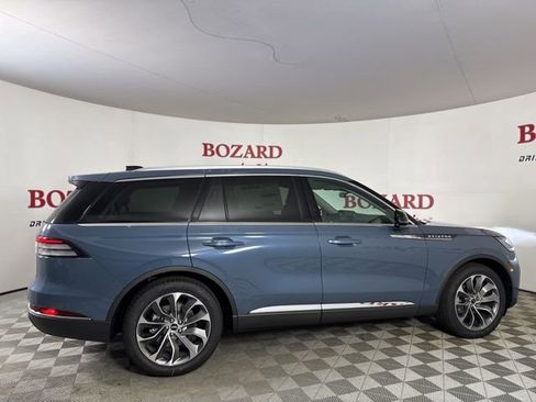 New 2026 Lincoln Aviator 2WD image 8