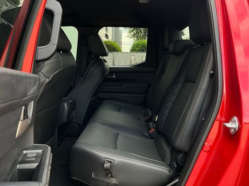 Used 2024 Toyota Tacoma Limited w/ Limited Package (LT) image 14