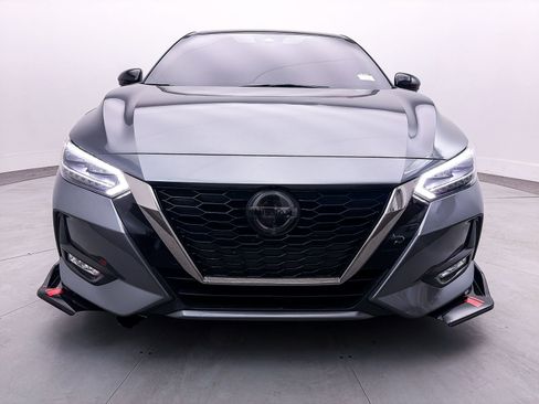 Used 2023 Nissan Sentra SR w/ SR Premium Package image 12